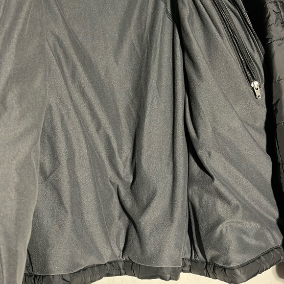 L.L. Bean black quilted puffer jacket Mens size Small - Picture 8 of 8